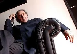Cinque anni fa ci lasciava Franco Battiato, l&rsquo;artista che parlava al futuro