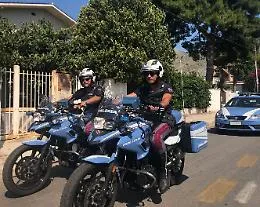 Droga tra i cibi in frigo a Mondello: incastrato un noto pusher palermitano