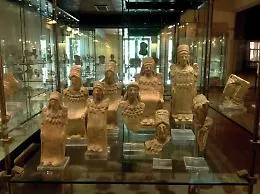 La notte si accende di mito: il Parco apre il Museo Griffo a 1 euro nel segno di Demetra