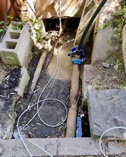 Tubazioni colabrodo: zona Alcantara senza acqua, intervento notturno sotto i binari