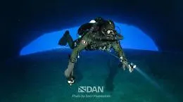  Maldive, ecco la grotta della morte: le prime sconvolgenti immagini 
