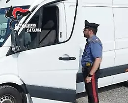 Rocambolesco inseguimento in entro a Catania: 25enne arrestato per ricettazione, resistenza e possesso di grimaldelli