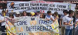 Duemila studenti di fronte al tribunale in ricordo di Falcone