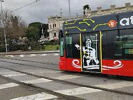 Tram fermo da un anno: cantieri, nuovo tracciato e burocrazia allungano i tempi di riattivazione