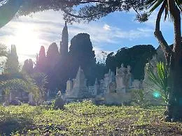 Scicli, una passeggiata organizzata al cimitero monumentale
