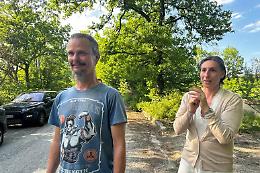 Famiglia nel bosco, Catherine Birmigham: "Resteremo in Italia e daremo ai nostri figli tutto ci&ograve; che serve"