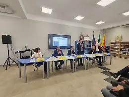 Ecomafie e rifiuti in Sicilia: l'eurodeputato Giuseppe Antoci incontra gli studenti