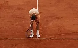 Roland Garros shock, fuori anche Djokovic: Fonseca vola agli ottavi