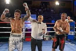 Boxe: Salvatore "Occhi di Tigre" Cavallaro incanta il pubblico del PalaAbramo e trionfa al terzo incontro tra i professionisti