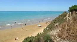 Pozzallo, i balneari diffidano il Comune