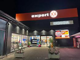 Maxi furto a Misilmeri: ladri tagliano il tetto e rubano 100 smartphone da Expert City 
