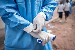 Non era Ebola: negativo il test sul paziente rientrato in Sardegna