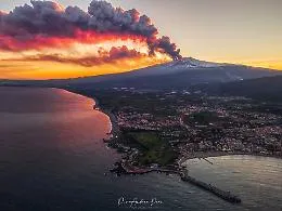 Le foto e i video spettacolari di Pio Andrea Peri, l'uomo che guarda il mondo dall&rsquo;alto dei suoi droni