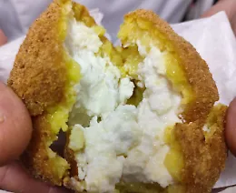 Il sole da mangiare: Calogero Matina a San Martino delle Scale mette pace tra arancina e arancino