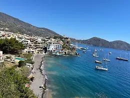 Concessione marittima scaduta, il Tar Sicilia annulla la "riviviscenza" e d&agrave; ragione al Comune di Lipari 