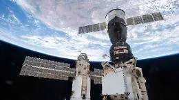Fuga d'aria sulla Iss: gli astronauti si rifugiano nella navetta Dragon 