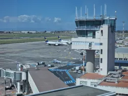 Privatizzazione aeroporto, il Consiglio comunale critica l'assenza di Sac: &laquo;C'era il volo per il Canada&raquo;