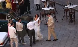 Matrimonio Dua Lipa, stasera la festa a Bagheria con ospiti incredibili: chi sono