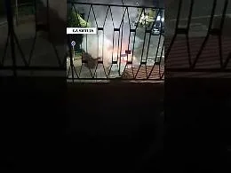 Auto in fiamme la notte scorsa in via XX Settembre a San Gregorio: paura, ma nessun ferito