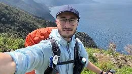 Scicli, il camminatore che dagli Iblei ha gi&agrave; raggiunto la Francia a piedi e ora punta verso la Galizia