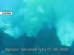 Scarichi fognari in mare sotto la bandiera blu: il video shock da Contesse