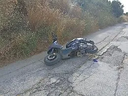Strade-trappola a Villaseta: studentessa in scooter cade in una buca e finisce in ospedale