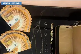 "Maratona" telefonica di 12 ore per svuotare il conto di un anziano, due arresti (uno &egrave; catanese)