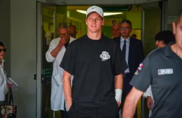 Esami al sangue, tac al cuore e  check up completo: Sinner anche oggi al San Raffele per i controlli 