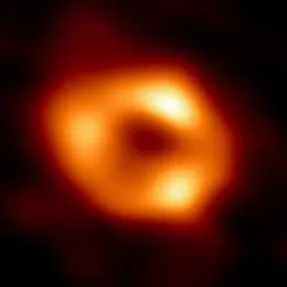 Cos&igrave; il buco nero supermassiccio "Sagittarius A" sta divorando la Via Lattea a piccoli morsi 