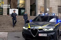 Finanziere arrestato dai colleghi a Catania mentre intasca "tangente" di 4mila euro da un commerciante 