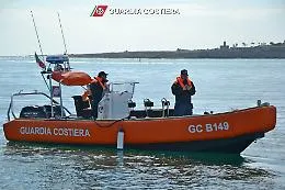 Turista straniero in difficolt&agrave; al largo di Siracusa, equipaggio gli salva la vita