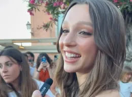 La cantautrice Sarah Toscano riceve il Taormina Film Festival Best Music Award: &laquo;Sono gasatissima&raquo;