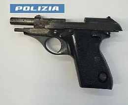 Fermato a Catania con una pistola clandestina: arrestato 56enne a San Giovanni Galermo