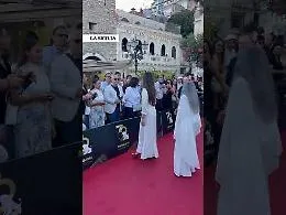 Guia Jelo sul red carpet del Taormina Film Festival con la figlia: &laquo;Ecco il mio futuro&raquo;