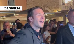 Scott Eastwood (figlio del gigante Clint) sul red carpet del Taormina Film Festival