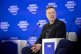 Dieci ponti sullo Stretto o 75 portaerei: che cosa pu&ograve; fare o comprare Elon Musk con il suo trilione?