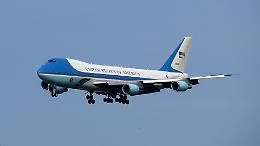 Ultimo volo per lo storico Air Force One: va in pensione il Boeing in servizio dal 1990