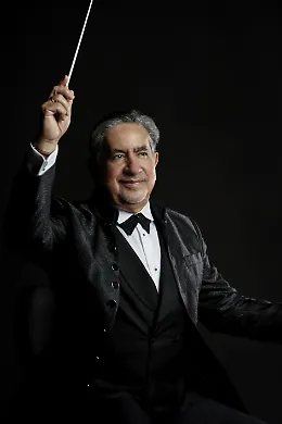 La cantabilit&agrave; melanconica dell'oboe di Carlo Cesaraccio nel 'Konzertst&uuml;cke' di Chiostri&Cortili