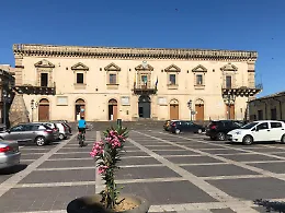 Al via la commissione straordinaria: 18 mesi per ripristinare legalit&agrave; e trasparenza