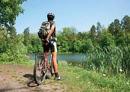 Green Road Award 2026, l'Umbria trionfa con la ciclovia del Trasimeno
