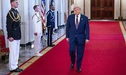 Trump torna all'attacco con Meloni: "Vuol tornare ad essere amica per un motivo preciso. No grazie"