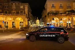Movida catanese, pugno duro in centro: denunce per i posteggiatori e locali chiusi 