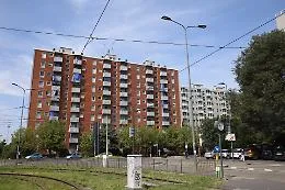 Case vuote e liste d'attesa: la Camera dice s&igrave; al Piano casa con 60mila alloggi. Ma i dubbi restano