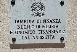 Blitz dei finanzieri al Libero Consorzio di Caltanissetta, sequestrati documenti sulla gestione dell'ente