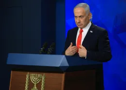 Netanyahu, un leader in declino che resiste per la guerra