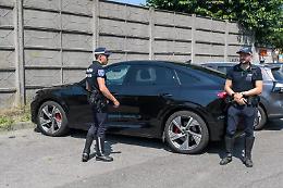 Agente morto dopo inseguimento, l'albanese arrestato: &laquo;Io non l'ho toccato&raquo;