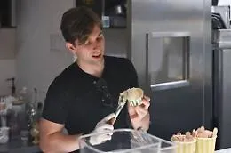 Chi &egrave; Alex Conti, il gelataio siciliano che sta spopolando in Cina
