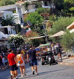 Panarea, commercianti pronti al ricorso al TAR: Tamajo chiede un tavolo per conciliare movida e imprese