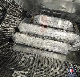 Viaggiava con trentacinque chili di cocaina dal porto di Pozzallo: arrestato a Malta
