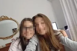 Sorelline rapite, il giudice scarcera la madre, il nonno e il compagno di lei: "solo" obbligo di firma